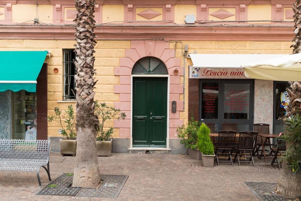 Le Finestre Sul Mare Apartment Albissola Marina Exterior photo