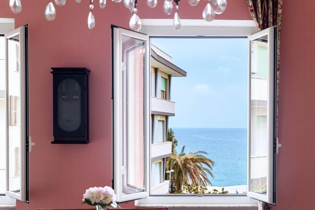 Le Finestre Sul Mare Apartment Albissola Marina Exterior photo